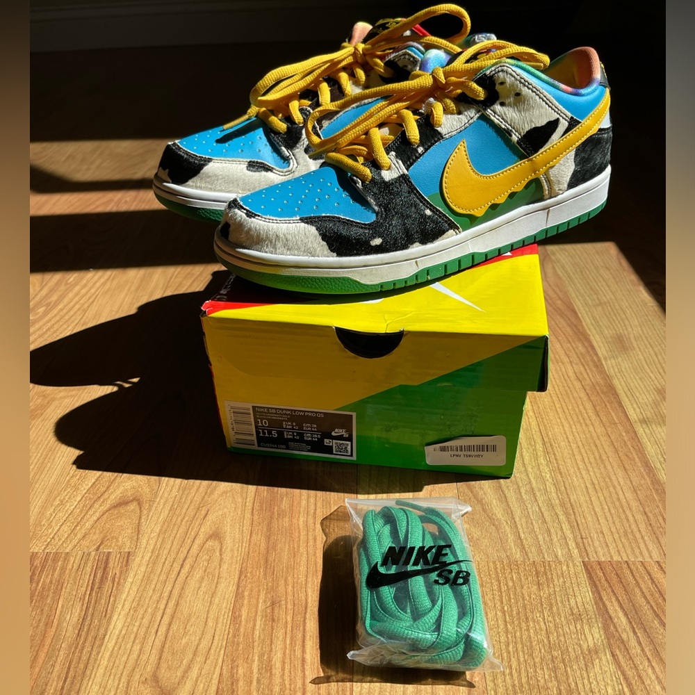 Nike Chunky Dunky Men’s Size 10 Like New with Box Vibrant Beautiful Shoes